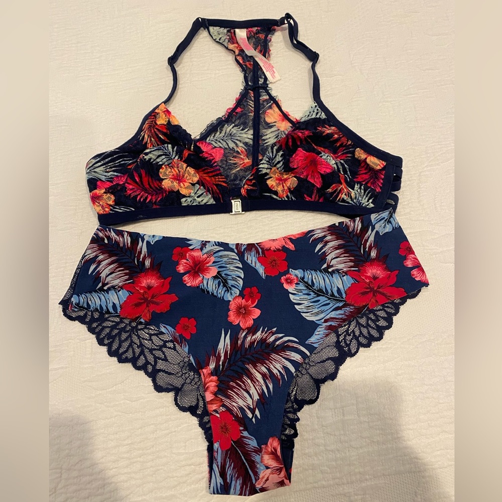 Victoria’s Secret Floral Lingerie Set Size M